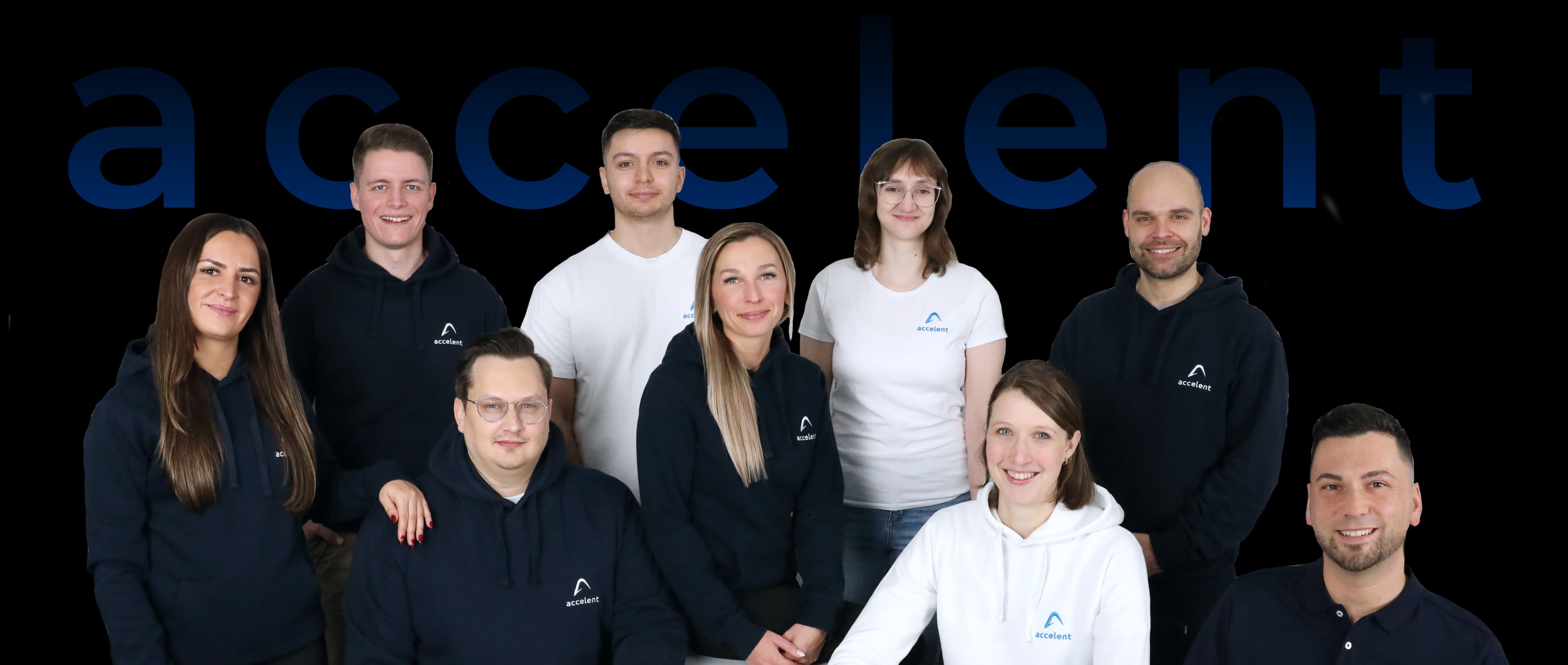 TeamImageAccelent